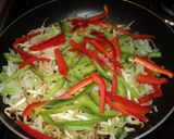 Foto del paso 2 de la receta: Pepinos de ensalada rellenos 
