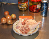 Foto del paso 1 de la receta: Pollo con verduras en salsa