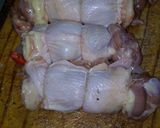 Foto del paso 4 de la receta: Jamoncito de pollo relleno