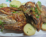 Foto del paso 5 de la receta: Pollo con patatas asadas en la parrilla del horno