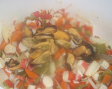Foto del paso 7 de la receta: Salpicón de verduras y marisco
