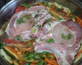 Foto del paso 4 de la receta: Chuletas con salteado de verduras