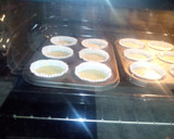 Foto del paso 3 de la receta: Magdalenas de coco