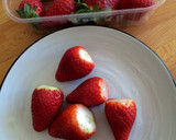 Foto del paso 2 de la receta: Frutillas con chantilly