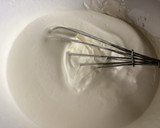 Foto del paso 6 de la receta: Cuadraditos de hojaldre con ciruelas secas