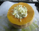 Foto del paso 5 de la receta: Calabaza rellena de pollo para dos