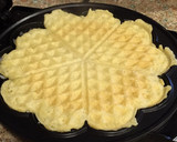 Foto del paso 5 de la receta: Waffles de San Valentín