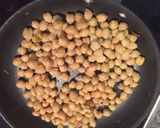 Foto del paso 3 de la receta: Garbanzos fritos y carne del cocido