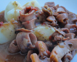 Foto del paso 5 de la receta: Chipirones en salsa marinera