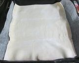 Foto del paso 3 de la receta: Tarta de jamón, queso y aceitunas