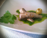 Foto del paso 1 de la receta: Tapa de Sardinas en conserva en aceite de perejil