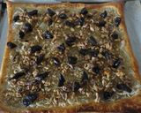 Foto del paso 3 de la receta: Coca de cabello de ángel, nueces y ciruelas