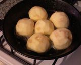 Foto del paso 2 de la receta: Panqueques de manzanas borrachas