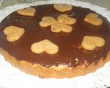 Foto del paso 5 de la receta: Pastel con mermelada de frutillas y chocolate San Valentín