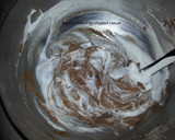 Foto del paso 4 de la receta: Bizcocho de caramelo de chocolate