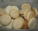 Foto del paso 7 de la receta: Galletitas y alfajorcitos muy fáciles sin huevo (dos recetas)