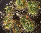 Foto del paso 5 de la receta: Cómo hacer buñuelos de acelga