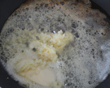 Foto del paso 5 de la receta: Risotto de puntillas de calamar con mantequilla de ajo