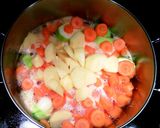 Foto del paso 1 de la receta: Puré de zanahoria, patata y cebolla