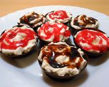 Foto del paso 10 de la receta: Cuencos de chocolate con nata y lacasitos