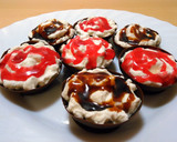 Foto del paso 10 de la receta: Cuencos de chocolate con nata y lacasitos