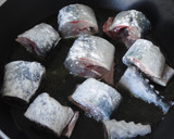 Foto del paso 2 de la receta: Caballa a la cazuela