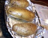 Foto del paso 2 de la receta: Papas rellenas con paleta y queso