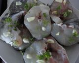 Foto del paso 1 de la receta: Bacalao fresco con almejas y gambas