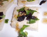 Foto del paso 1 de la receta: Canapés de hummus, pipas y aliño de higo