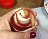 Foto del paso 5 de la receta: Flores de manzana y hojaldre con canela