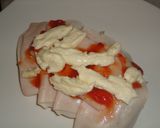 Foto del paso 3 de la receta: Bocadillo de pavo, brie y mermelada