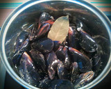 Foto del paso 1 de la receta: Mejillones a la marinera
