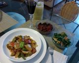 Foto del paso 5 de la receta: Salteado de hortalizas con tomates secos, chauchas y nueces 