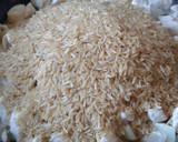Foto del paso 2 de la receta: Guiso de arroz con pollo y arvejas