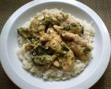 Foto del paso 3 de la receta: Pollo al verdeo sin crema