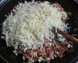 Foto del paso 4 de la receta: Tartita rellena de salchichas de viena y queso
