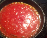 Foto del paso 3 de la receta: Macarrones con huevo con tomate y chorizo