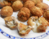 Foto del paso 6 de la receta: Champiñones empanados y rellenos de queso