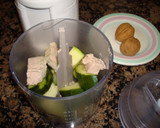 Foto del paso 1 de la receta: Crema de calabacín con paté ibérico y nueces