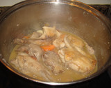 Foto del paso 1 de la receta: Conejo con rovellons en salsa