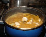 Foto del paso 5 de la receta: Sepia con patatas y almejas