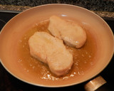 Foto del paso 3 de la receta: Pechuga de pollo en salsa de naranja