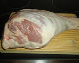 Foto del paso 1 de la receta: Cordero relleno con tortilla y frutos secos