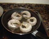Foto del paso 2 de la receta: La pescadilla que se muerde la cola