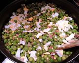 Foto del paso 8 de la receta: Guisantes con jamón, huevo y patatas