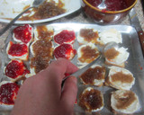 Foto del paso 3 de la receta: Canapés variados de queso de cabra