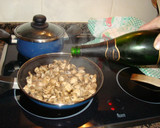 Foto del paso 5 de la receta: Champiñones laminados al cava