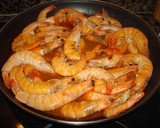Foto del paso 2 de la receta: Gambas a la marinera al cava