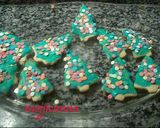 A picture of step 5 of Decorated Christmas Butter Cookies.
