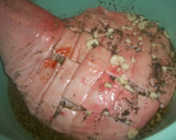 Foto del paso 1 de la receta: Paletilla de cerdo al horno deshuesada y en adobo